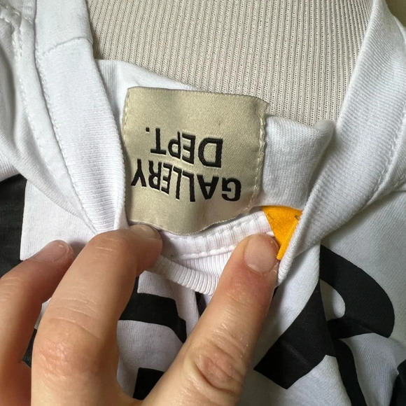 Gallery Dept. Logo-Print Cotton Jersey T-Shirt, size large - Picture 4 of 6